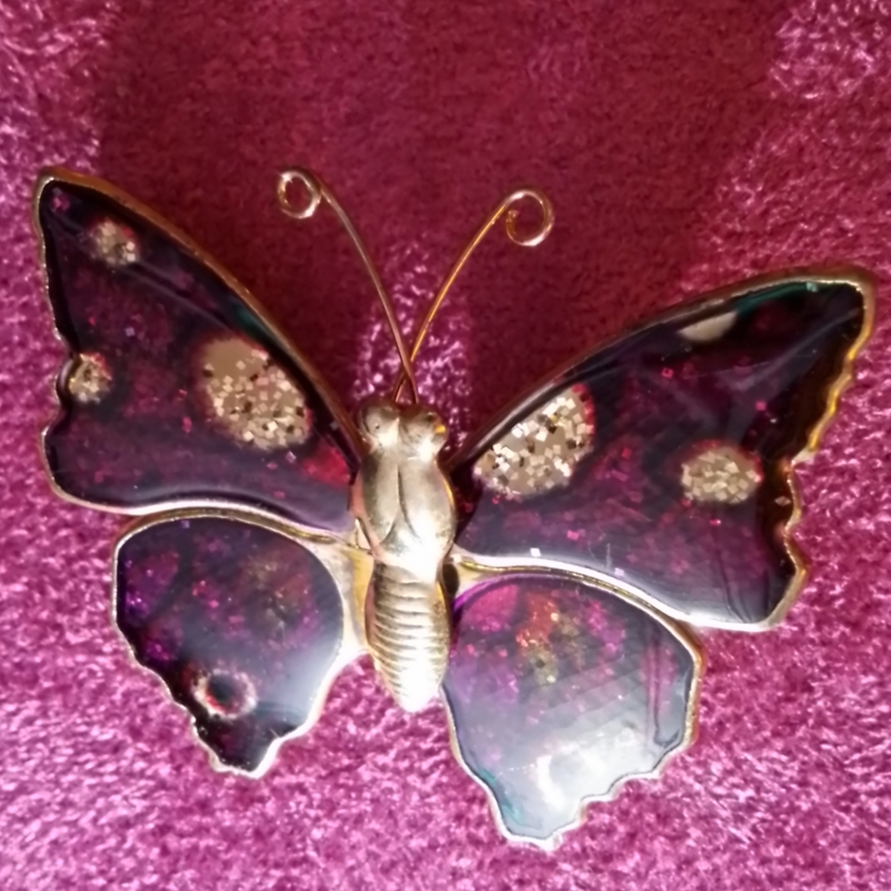 Elegant Vintage Purple Butterfly Brooch with Gold Accents